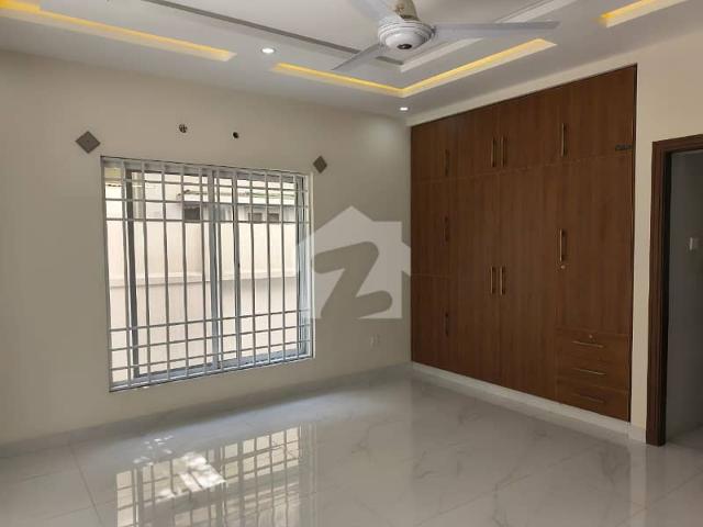 Brand new lower portion available for rent in i 8/2
