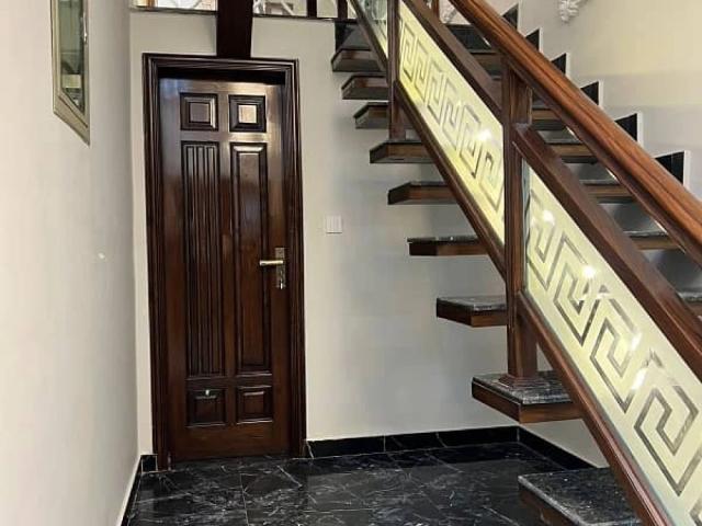 Brand New Lahore Bahria Town ID 90123