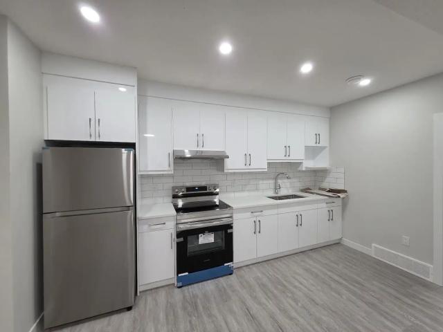 BRAND NEW LEGAL SUITE | 2BED & 1BATH | CREEKSTONE
