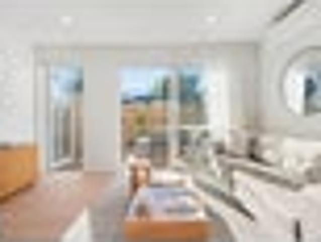 Brand New Living, Bays Lifestyle