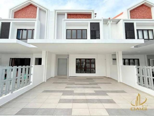 BRAND NEW LIMITED UNIT Setia Utama 3 Setia Alam 2 Storey House 22x70