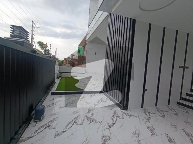 Brand New Luxury Designer Double Unit House For Rent in Phase 8 Bahria Town Phase 8 Block A