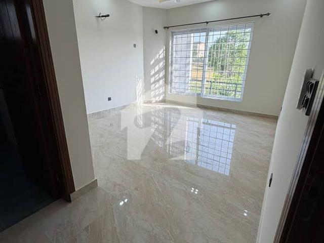 Brand New Luxury House Available For Rent