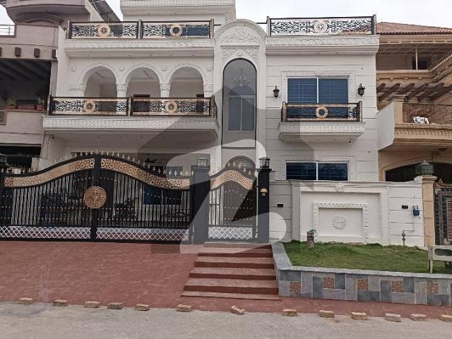 Brand new luxury house for sale a newly build double story size 4080 g 13/3 islamabad