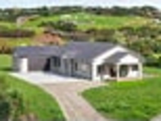 BRAND NEW LUXURY LIFESTYLE HOME!