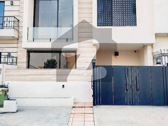Brand New Luxury 5 Marla House For sale Located D 12 Islamabad