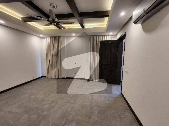 Brand New Luxury 6 Bedroom House