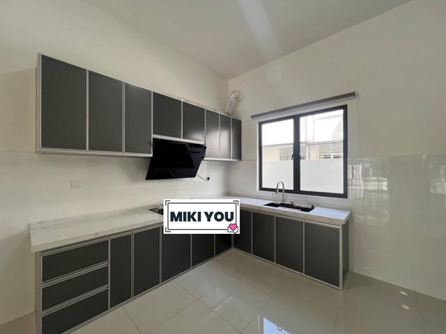 Brand new Move in conditionRobin bandar rimbayu 2 storey house