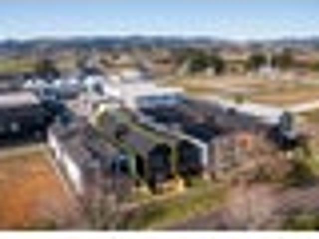 Brand New & Move In Ready Karaka