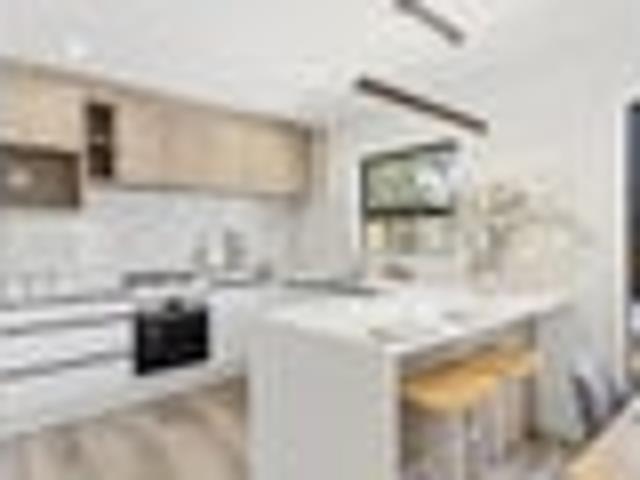 BRAND NEW MODERN LIVING WATTLE DOWNS RESIDENCE