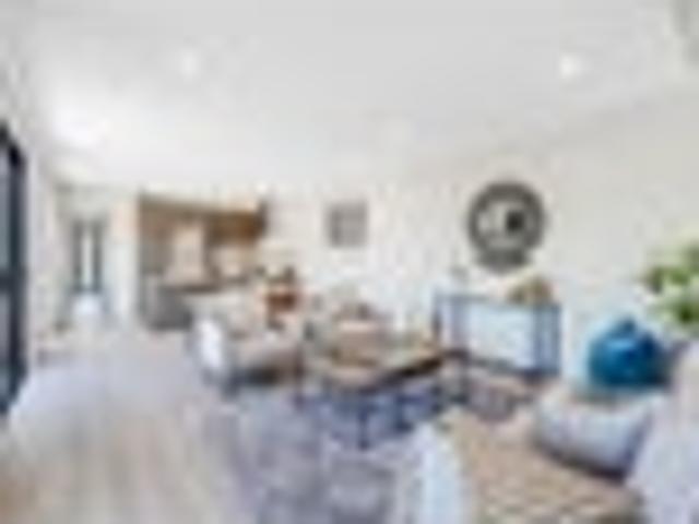 Brand new modern living near Pine Harbour