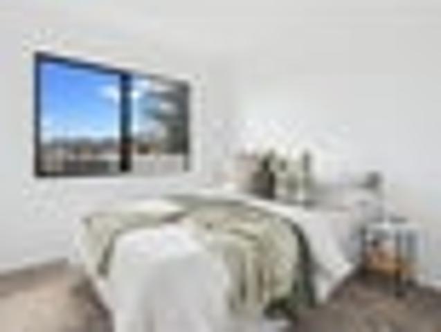 Brand new modern 4 bedroom Home