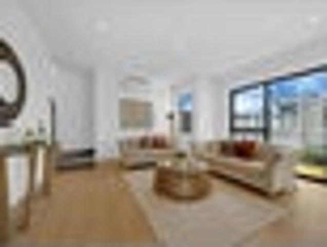 Brand New, Macleans Zone 3 Bdrm + Flexi Room