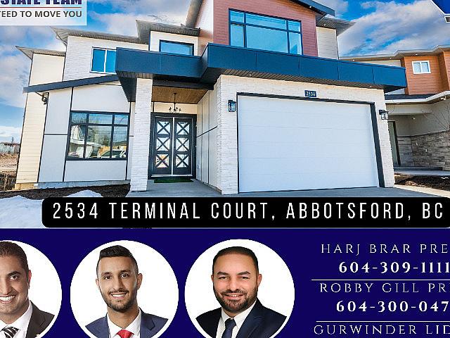 Brand New Mega Custom Built Home 2534 Terminal Court