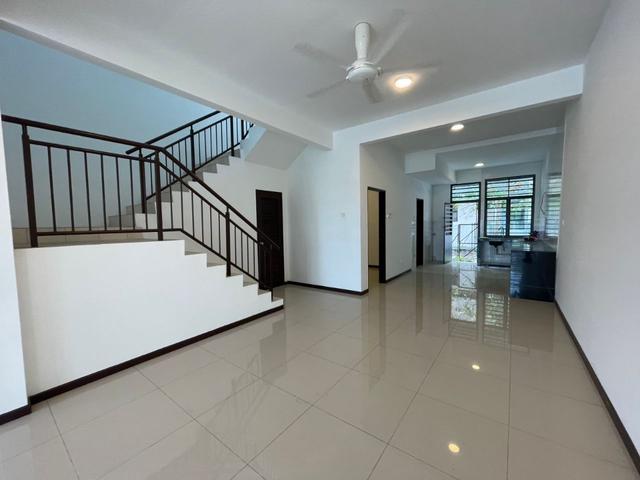 CHEAPEST Saujana KLIA 2 Storey House Facing Field Kota Warisan Sepang