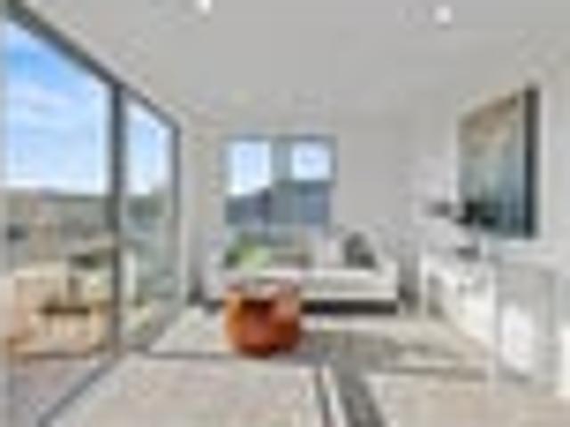 Brand New Spacious home in Botany Downs!