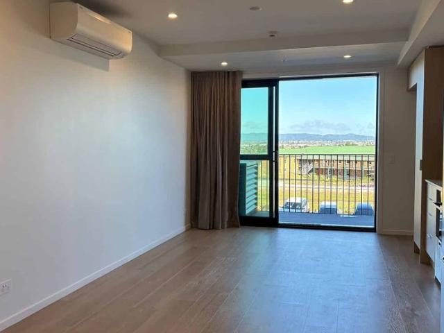 Brand new studio apartment, spacious layout