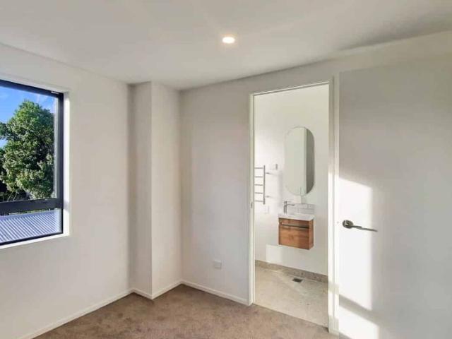 Brand New, Stylish Two Bedroom Townhouse