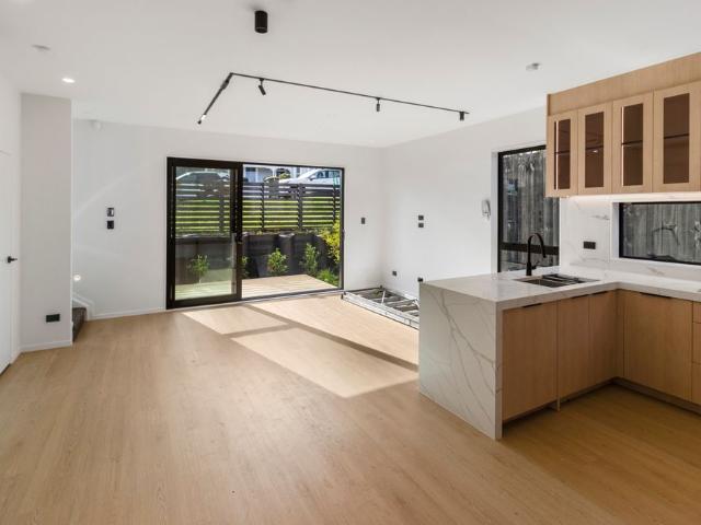 Brand new standalone home in sought after Howick!