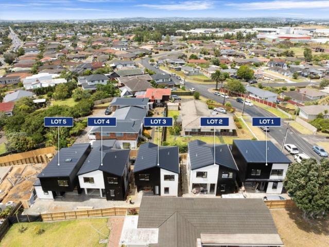 Brand New Standalone Homes – Urgent Sale!