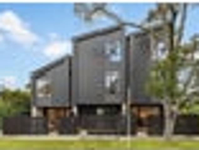Brand new starter home Top Location