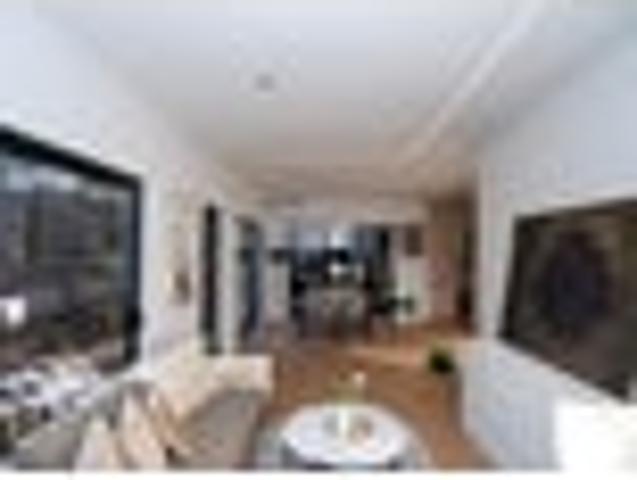 Brand New Sunnyhill Standalone with Seaview
