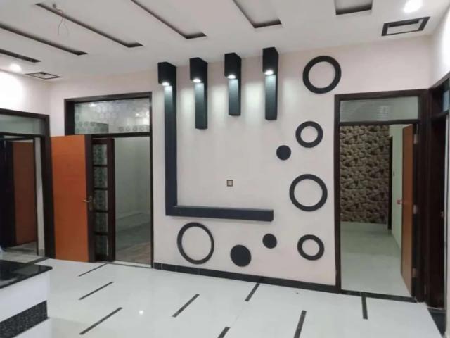 Brand New portion blk j 3bed d/ American kitchn extra work. Wel design Karachi North Nazimabad ID 25636