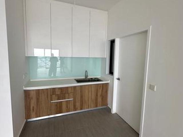 Brand NEW Partial Furnish Tuai TIMUR at Setia Alam Near Eco Ardence
