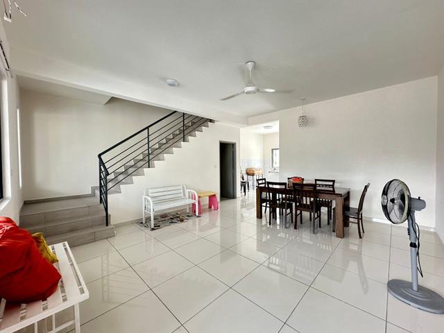 BRAND NEW Partly Furnished 2 Sty House D Island Residence Puchong
