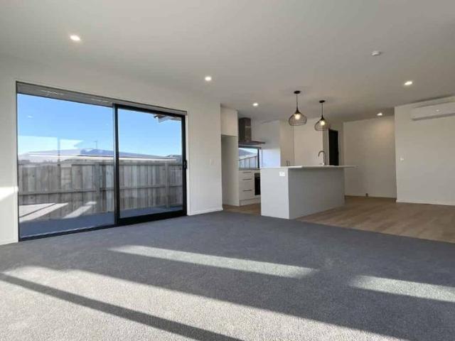 Brand new 4 bedroom home