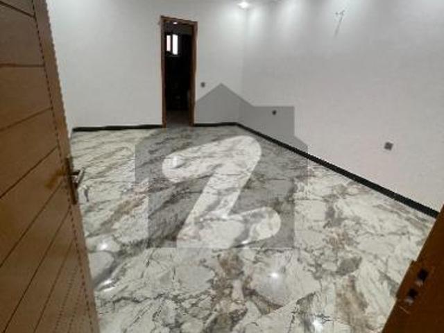 Brand new town house for rent 2 car parking hill park