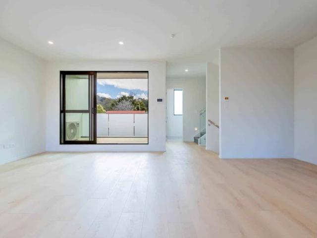 Brand New Townhome in the Heart of a Top Scho.