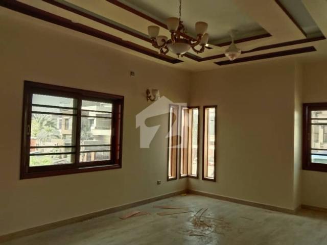 Brand New Townhouse For Rent Main Location Of PECHS Blk 3 Pure Residnetial Area For Living