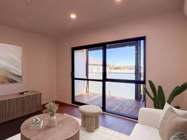 Brand new townhouse in Mount Roskill!
