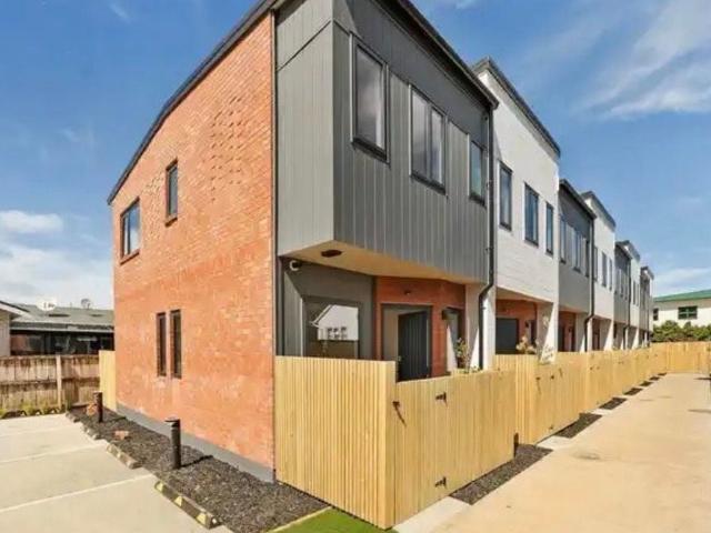 Brand New Townhouse in Otahuhu