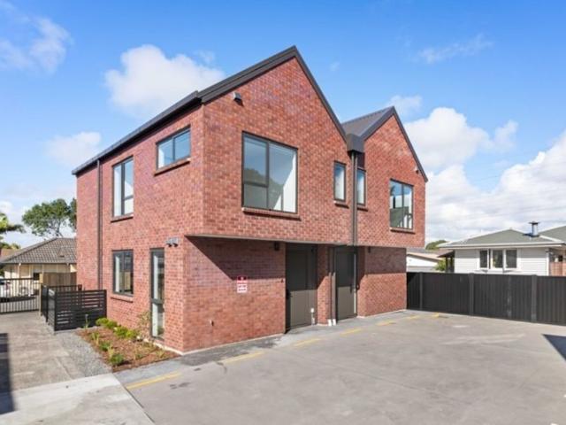 Brand New Townhouse Living in the Heart of Pakuranga