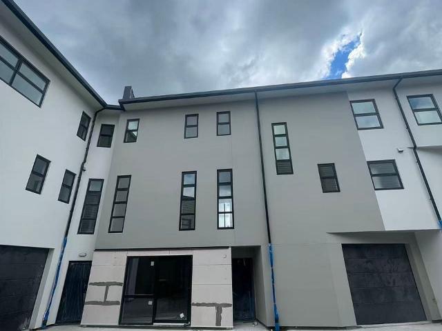 Brand new townhouse with great location