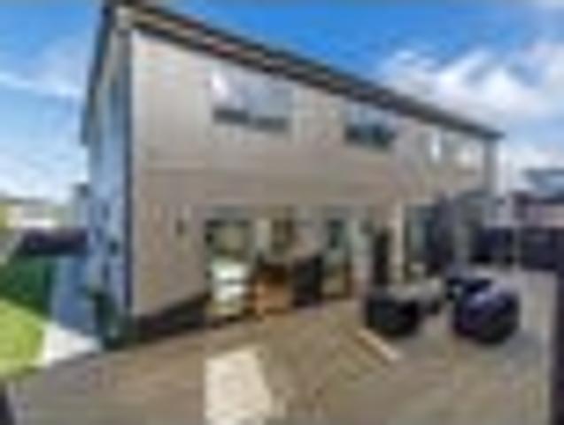 Brand New & Three Master En suites