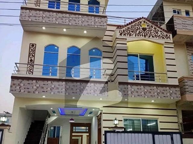 Brand New Triple Storey With Extra Land In I 10