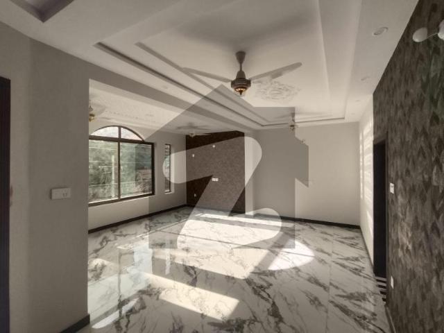 Brand New Triple Storey House For Sale Satellite Town Block B