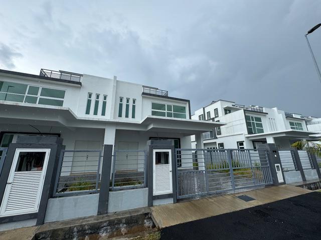 BRAND NEW UNIT 3 Storey Semi D Taman Klebang Utama Melaka