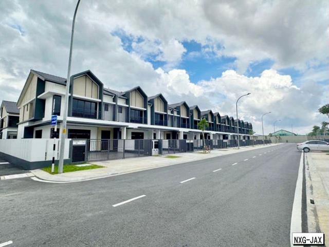 BRAND NEW UNIT Lyra Bandar Bukit Raja Klang Double Storey House