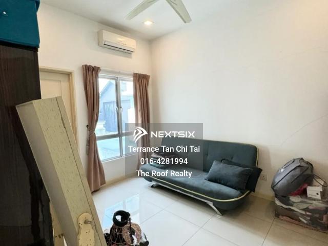 Brand new unit – move in ready Surrounded by banks, eateries, petrol stations & daily essentials Suitable for own stay or investment