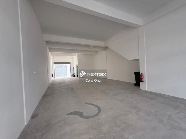 [Brand new unit] super limited! Compass @ Banting Kuala Langat 3 Storey Cluster Semi D Factory