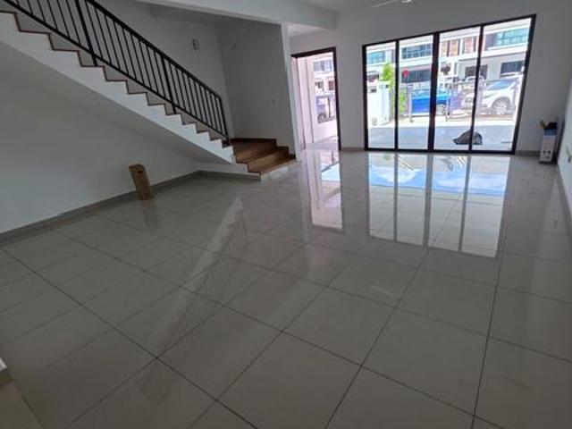 Brand New Unoccupied House at Athira Bandar Bukit Raja Klang For Rent
