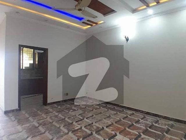 Brand New Upper floor Avaible For rent In I 11/2