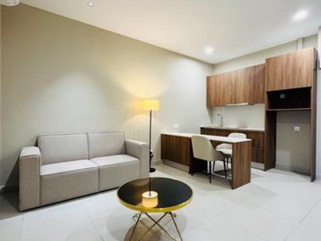 BRANDNEW UNITS facing lakeview subang ss12 near by inti university