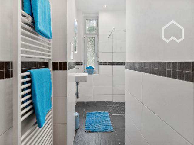 Brandnew furnished+ Sleep perfectly quiet in an stylish sunny flat