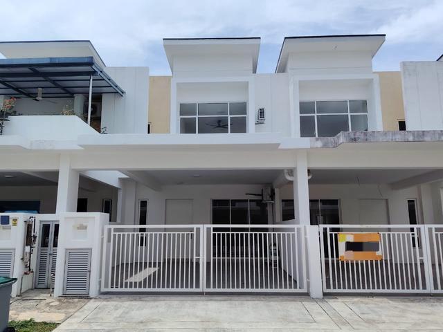 Branded New 2 Storey Terrace House at Ara Sendayan Adira for Rent