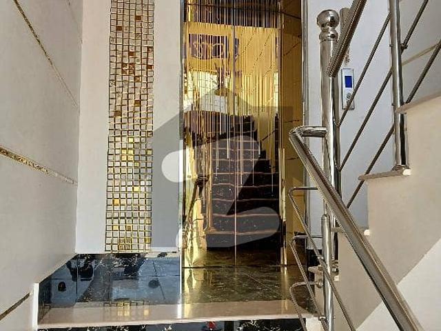 Branded Office Floor 1st Floor Open Hall 2 Washrooms Best For I. T and Software Houses. Rent